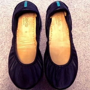 Matte Black Leather Tieks (size 9)